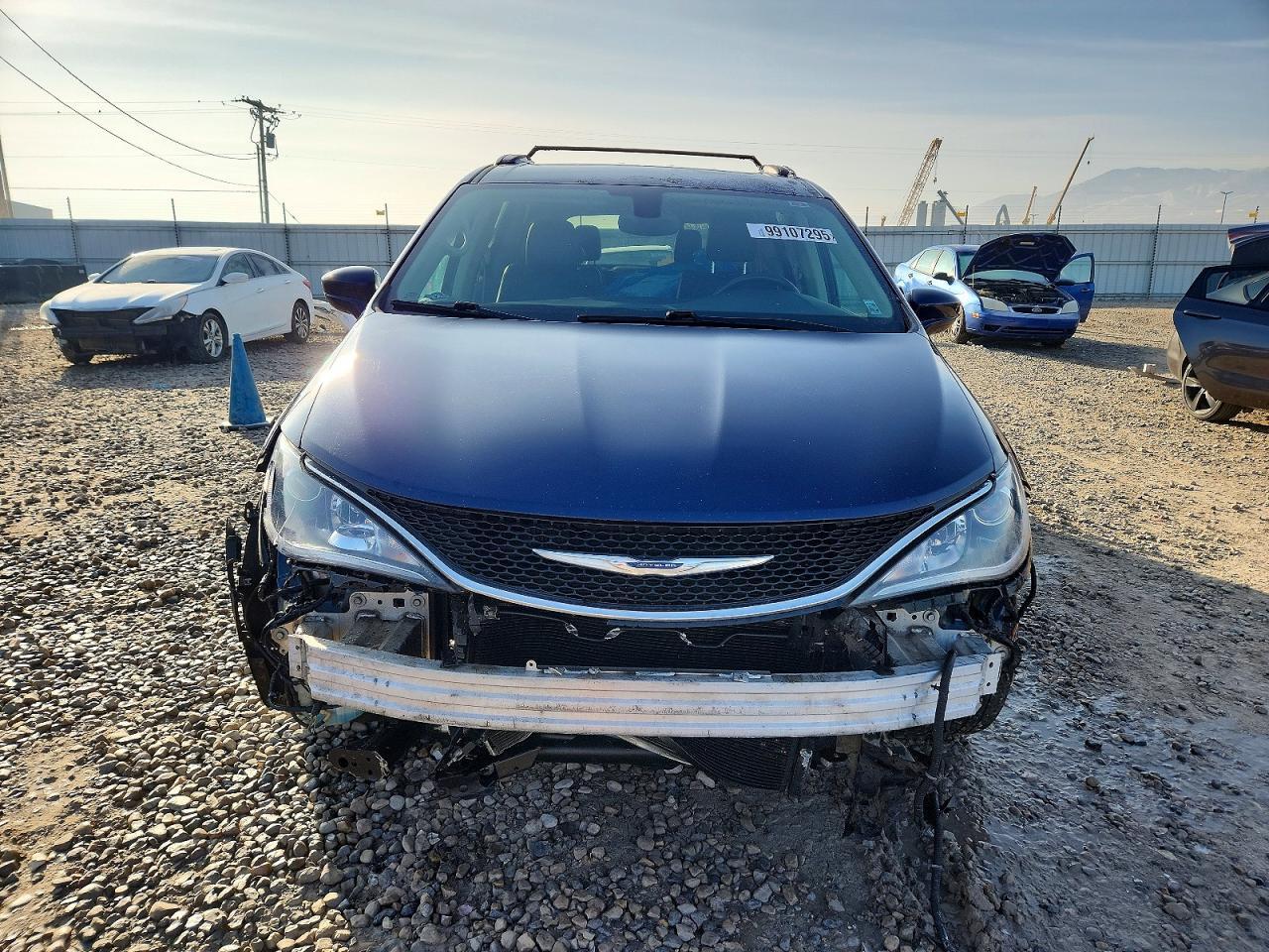 2017 Chrysler Pacifica Touring L - Фото 5