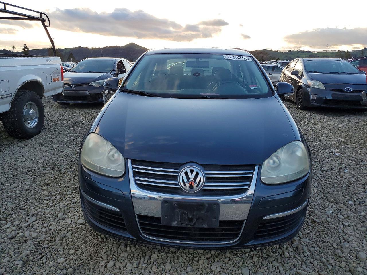 2008 Volkswagen Jetta Se - Image 5