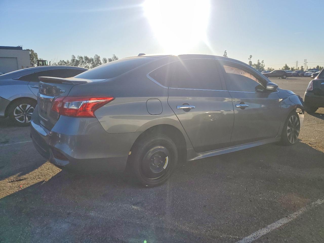 2019 Niss Sentra Sr - Image 3