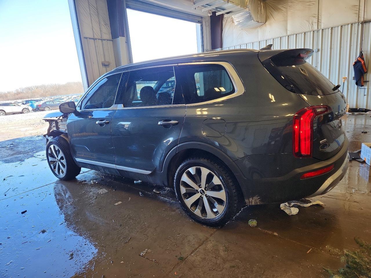 2021 Kia Telluride S - Фото 2
