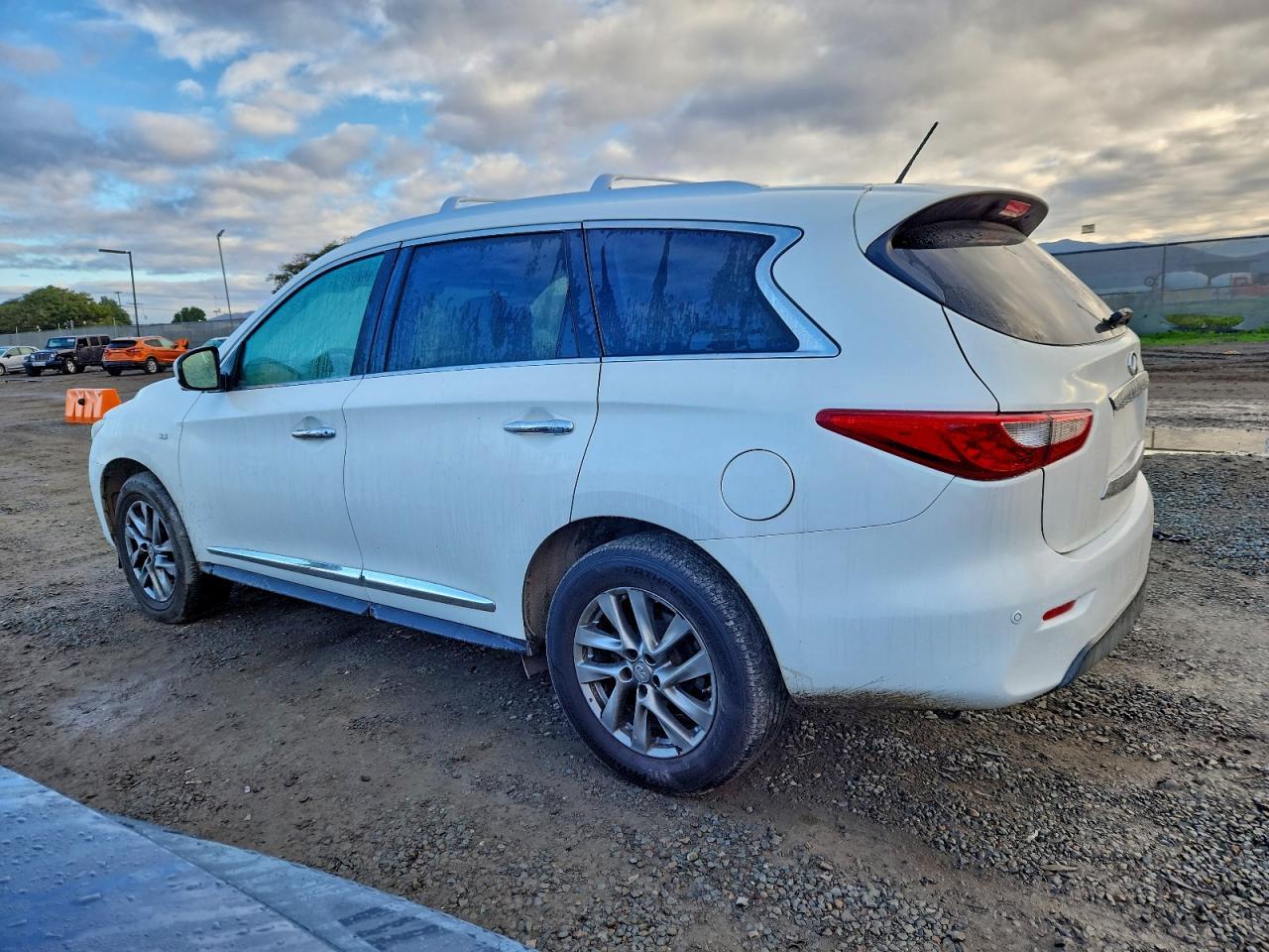 2014 Infiniti Qx60 - Image 2