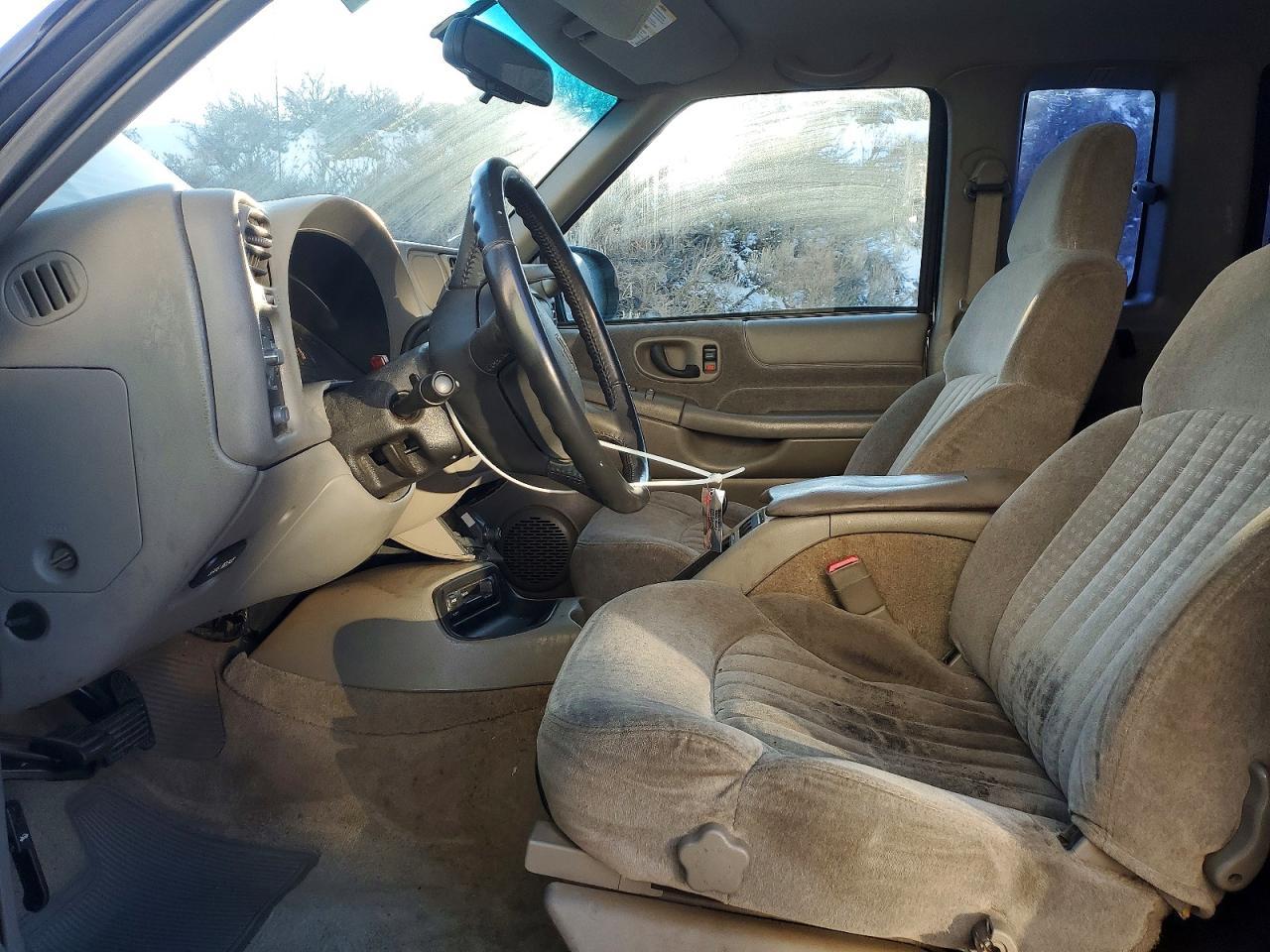 2001 Chevrolet S Truck S10 - Image 7