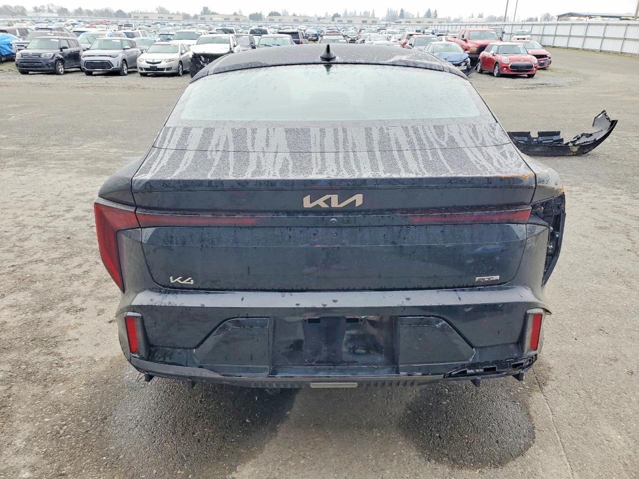2025 Kia K4 Gt Line - Image 6