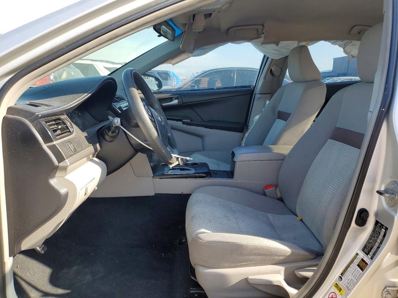 2012 Toyota Camry Base - Фото 7
