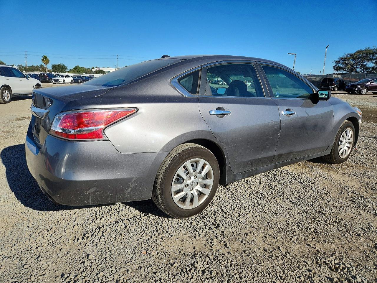 2015 Nissan Altima 2.5 - Фото 3
