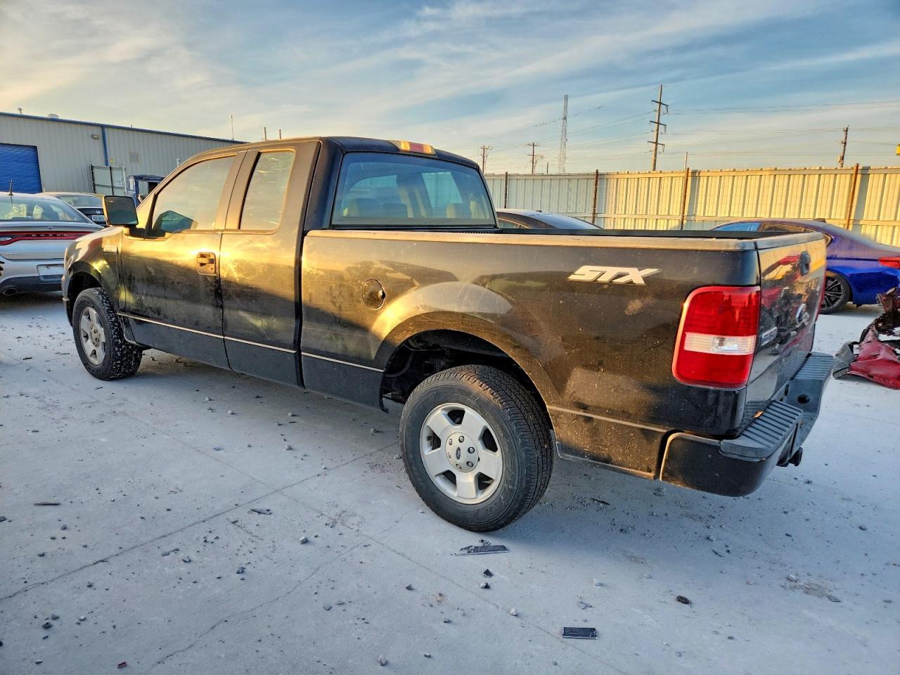 2005 Ford F-150 - Image 2