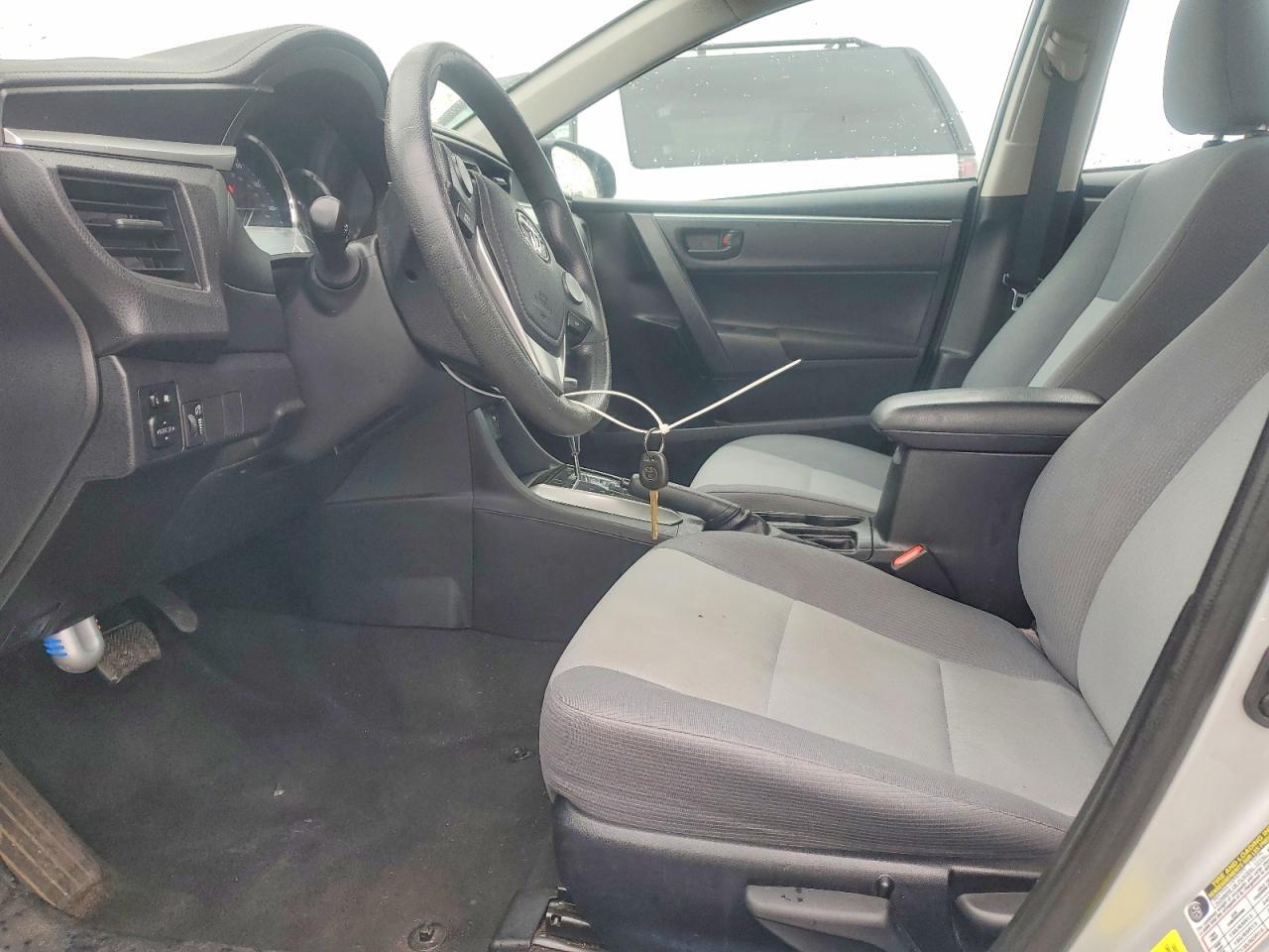 2015 Toyota Corolla L - Фото 7