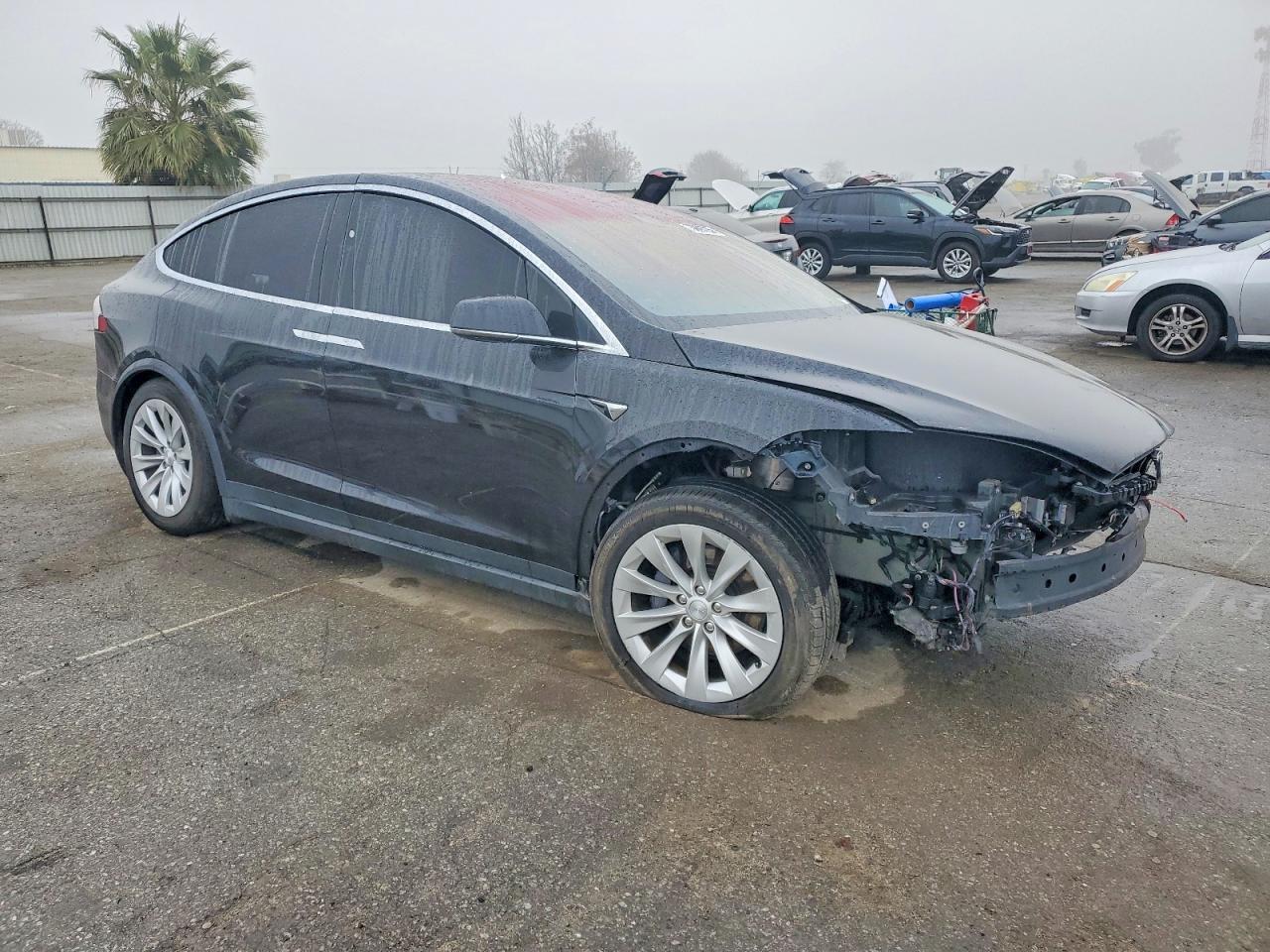 2017 Tesla Model X - Фото 4