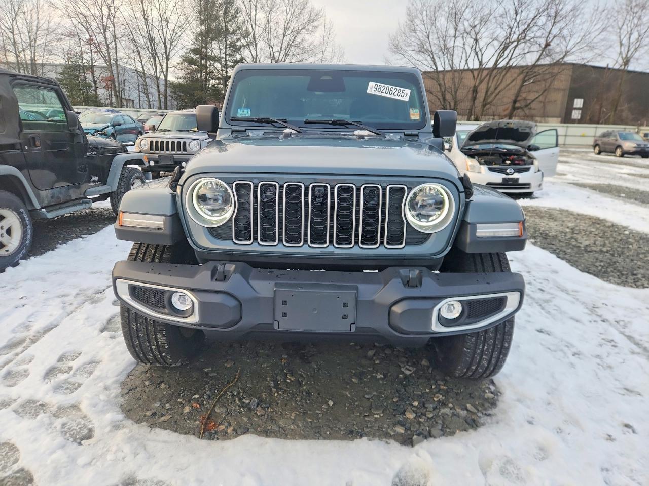 2025 Jeep Wrangler Sahara 4Xe - Фото 5