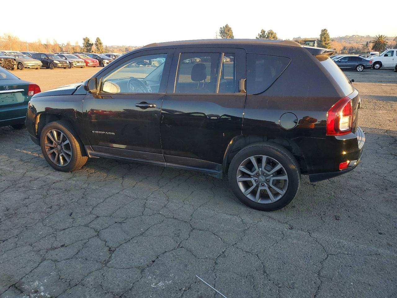 2017 Jeep Compass Sport - Фото 2