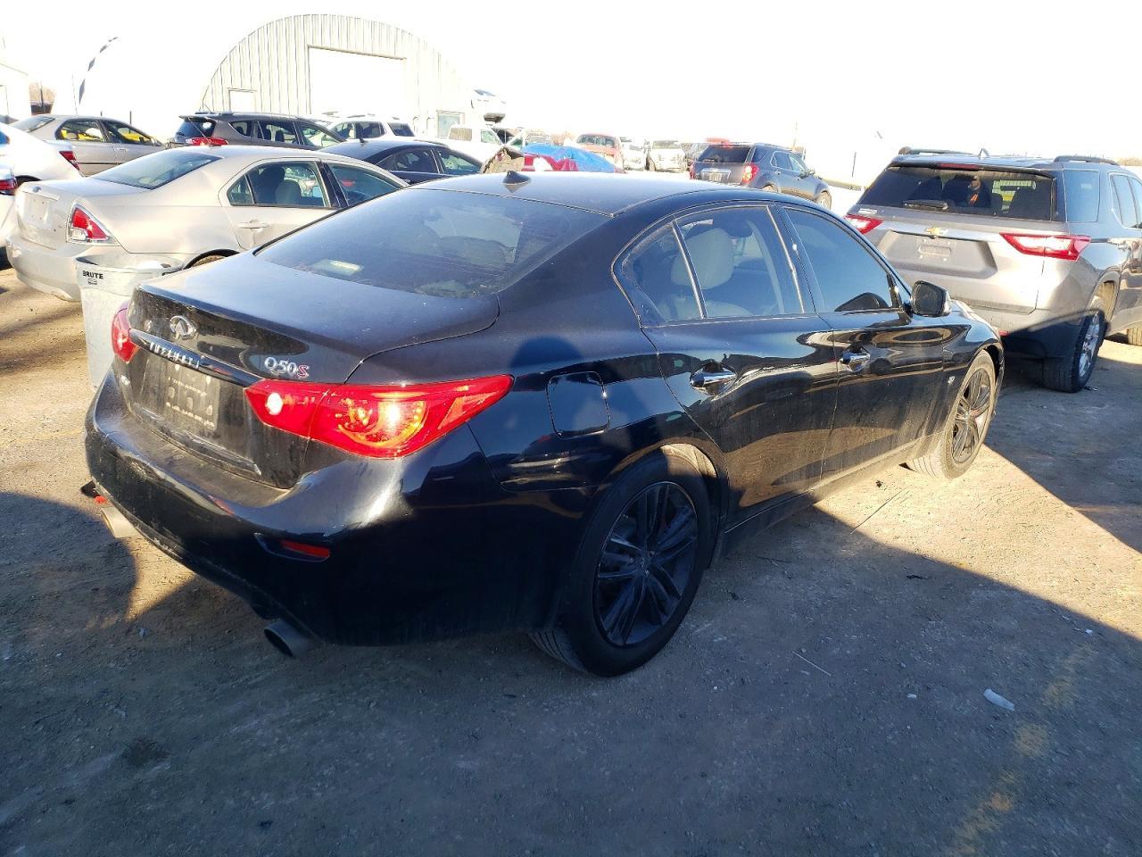 2015 Infiniti Q50 Base - Image 3