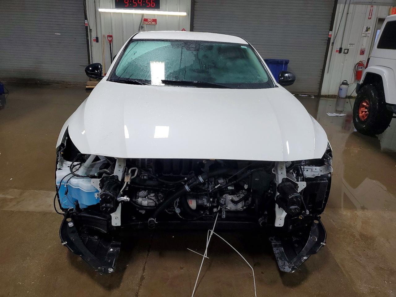 2022 Nissan Altima Sr - Фото 5
