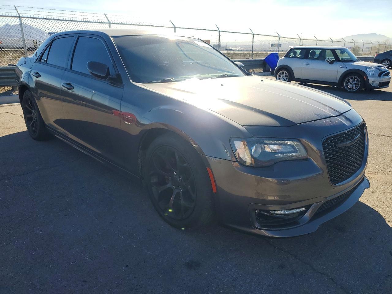 2018 Chrysler 300 S - Фото 4