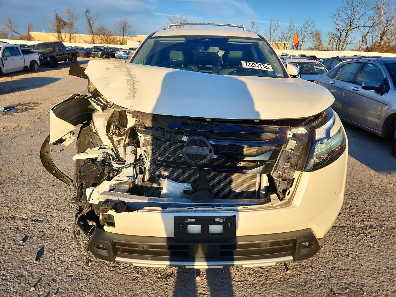 2023 Nissan Pathfinder Sl - Image 5