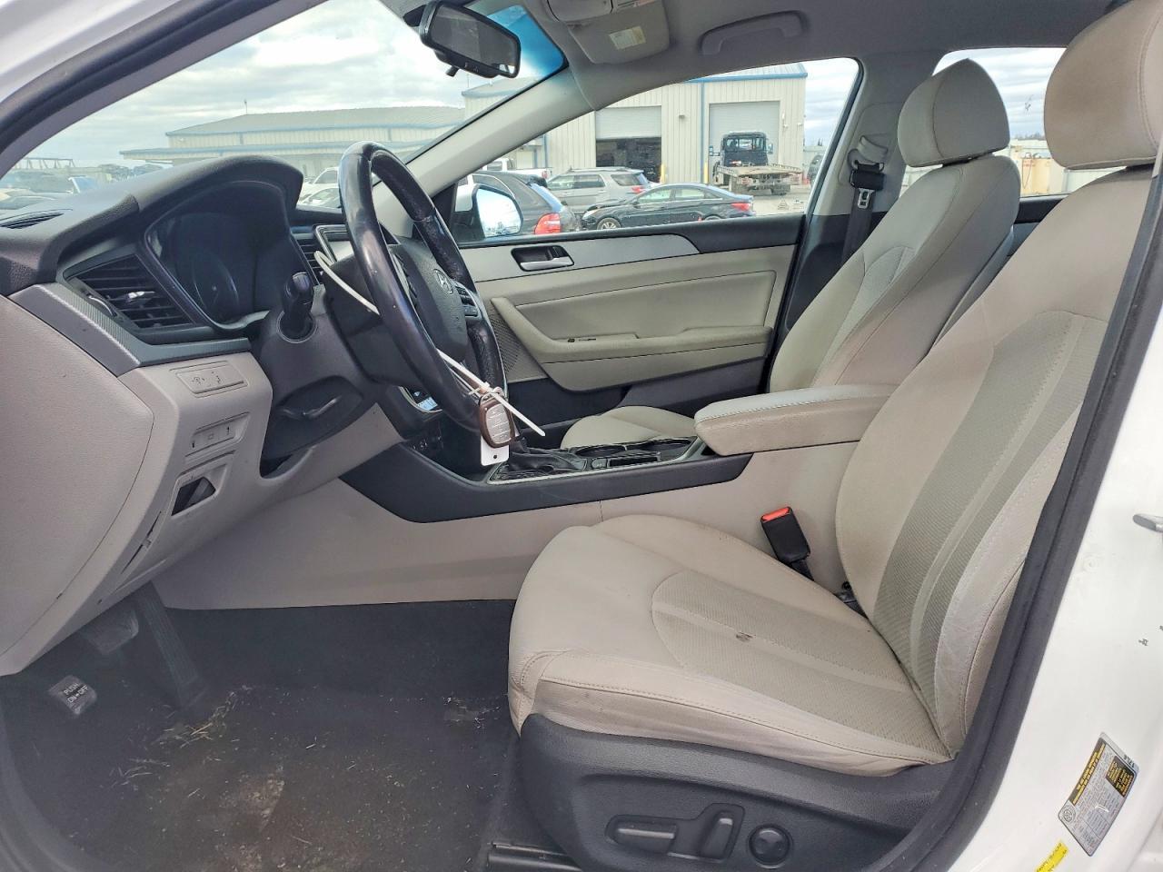 2019 Hyundai Sonata Limited - Image 7