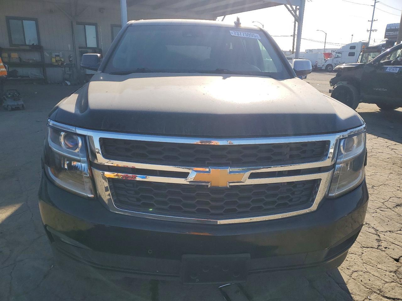 2016 Chevrolet Suburban C1500 Lt - Фото 5