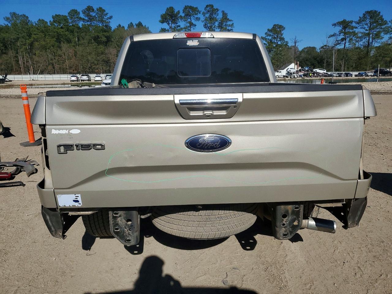 2017 Ford F150 Supercrew - Image 6