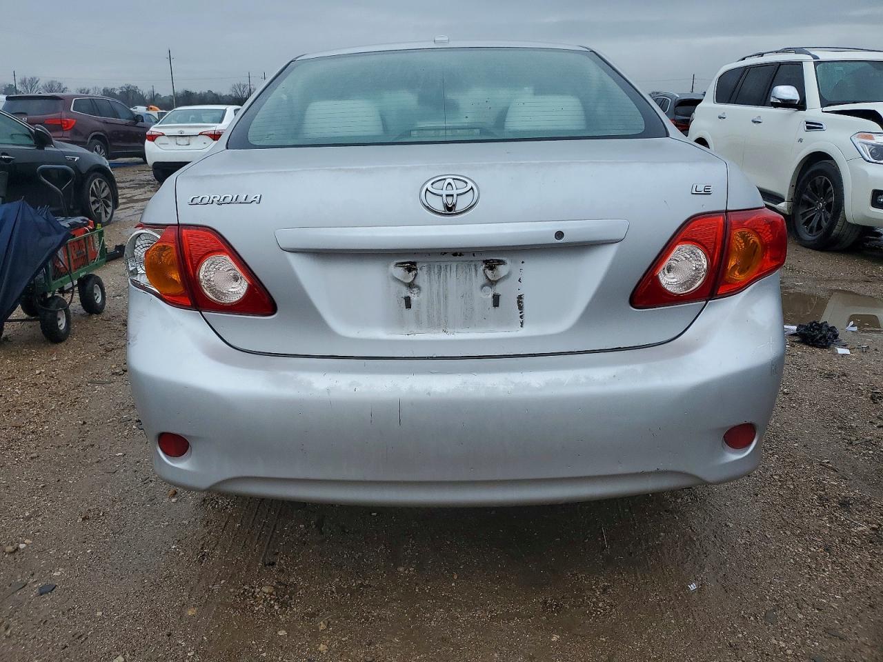 2009 Toyota Corolla Le - Image 6