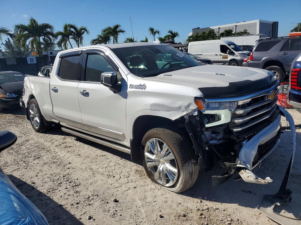 2023 Chevrolet Silverado K1500 High Country - Фото 4