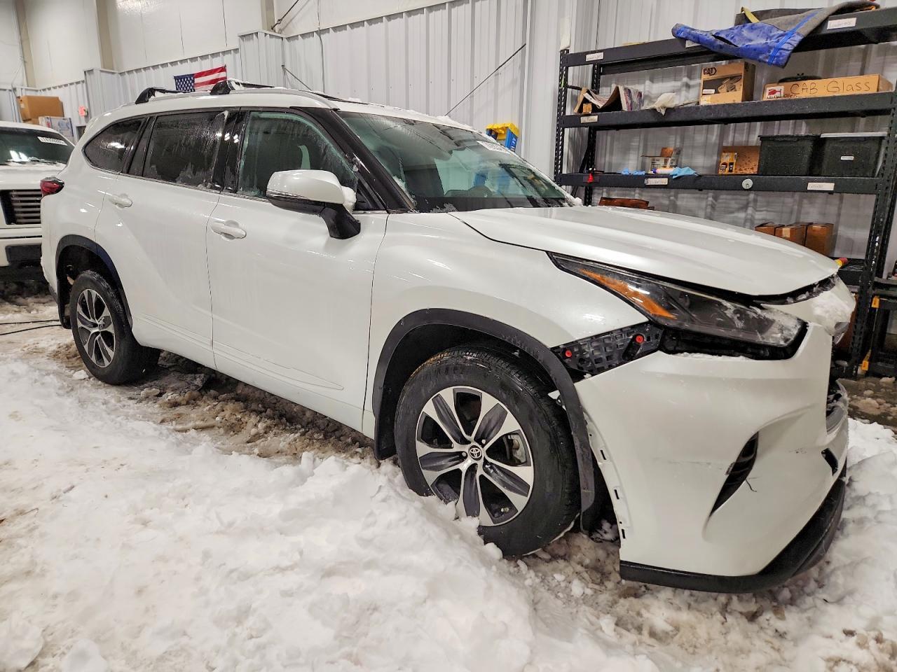2022 Toyota Highlander Xle - Фото 4