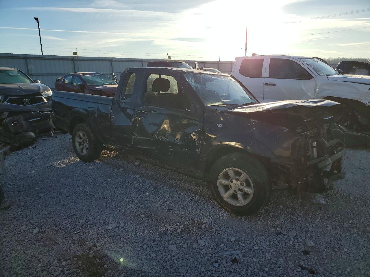 2003 Nissan Frontier King Cab Xe - Фото 4
