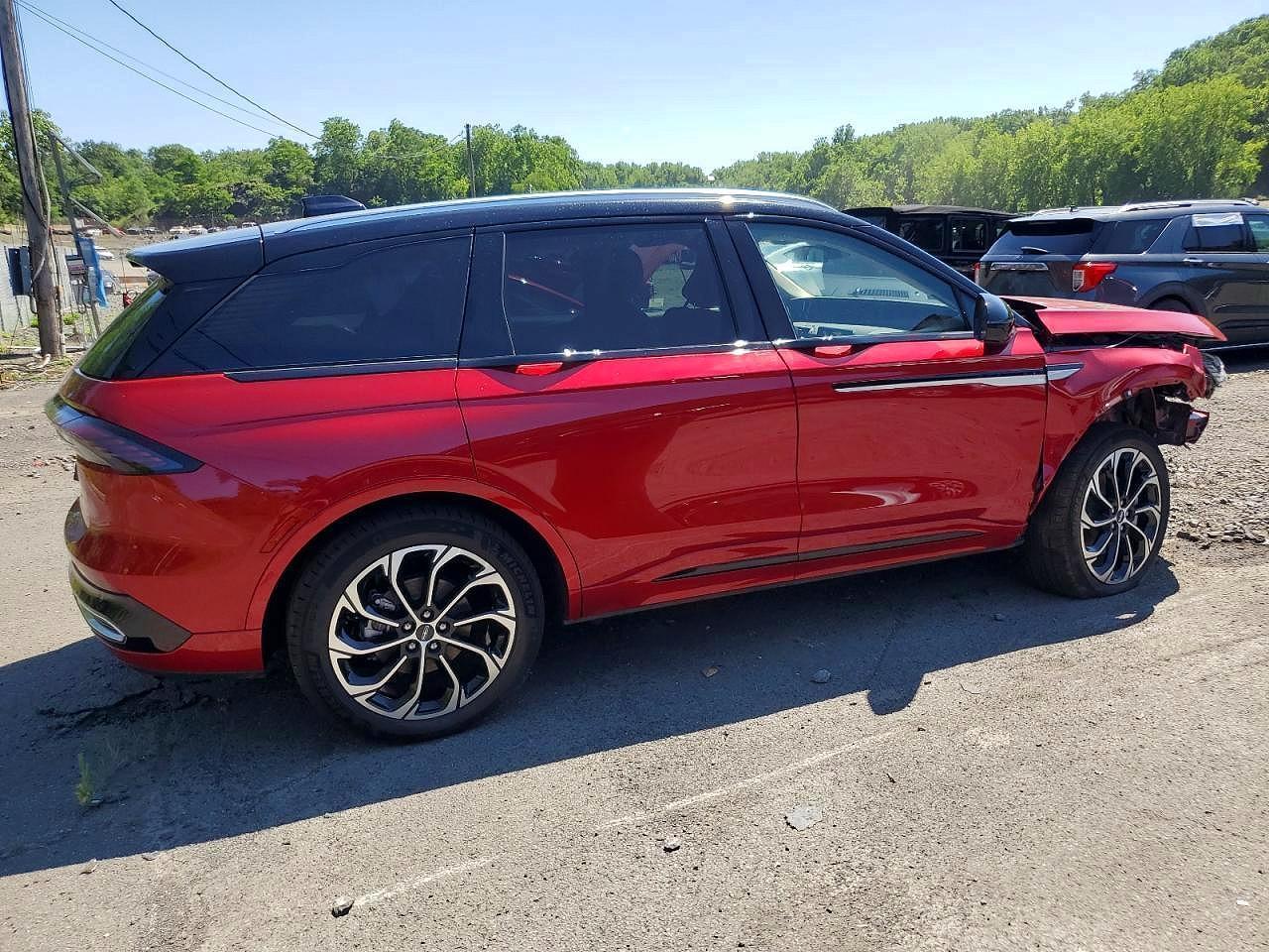 2025 Lincoln Nautilus Reserve - Фото 3