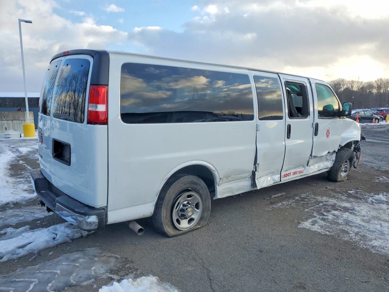 2024 Chevrolet Express G3500 Lt - Image 3