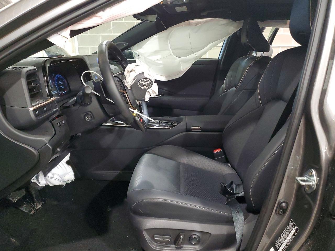 2025 Toyota Crown Platinum - Фото 7
