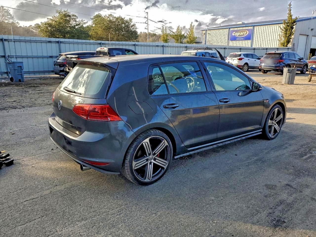 2016 Volkswagen Gti S/Se - Image 3