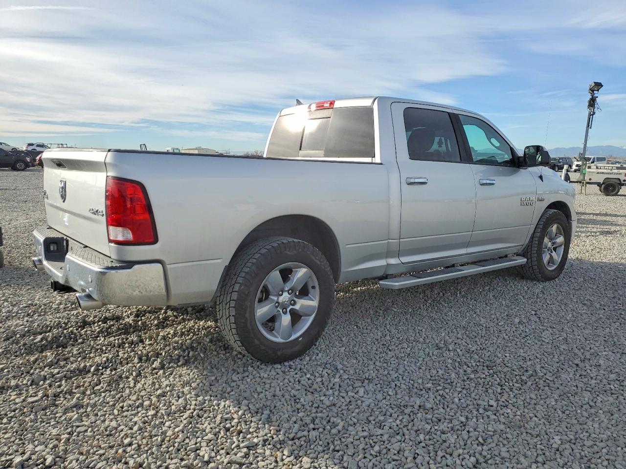 2015 Ram 1500 Slt - Image 3