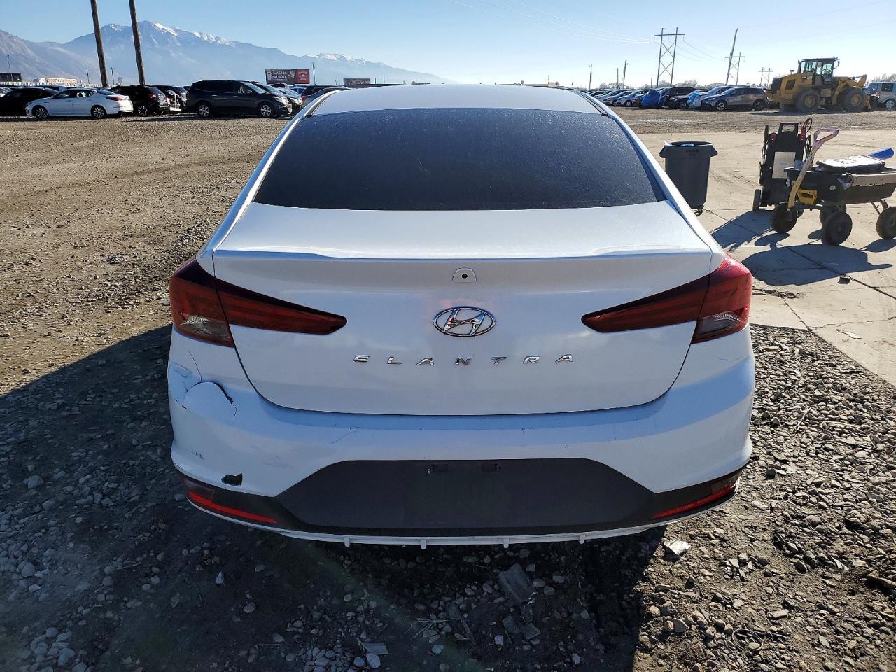 2020 Hyundai Elantra Se - Фото 6