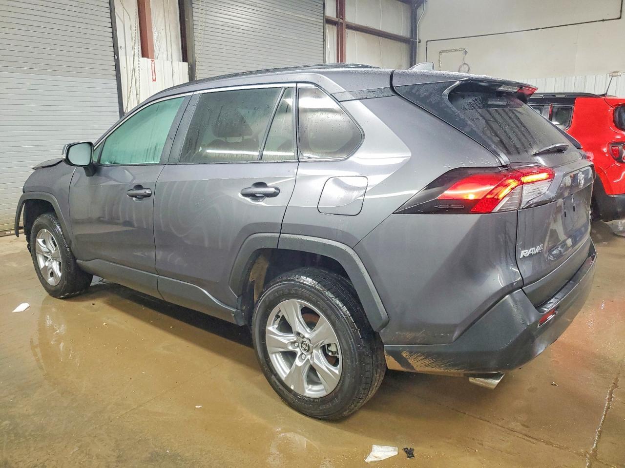 2024 Toyota Rav4 Xle - Image 2