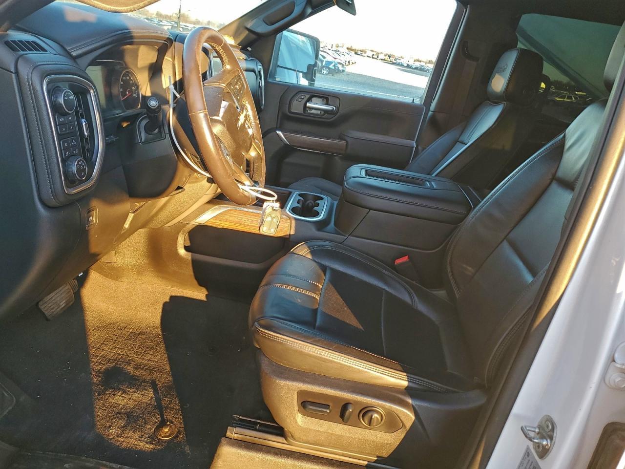 2022 Chevrolet Silverado K3500 High Country - Фото 7