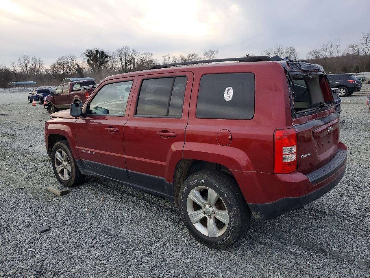 2012 Jeep Patriot - Фото 2