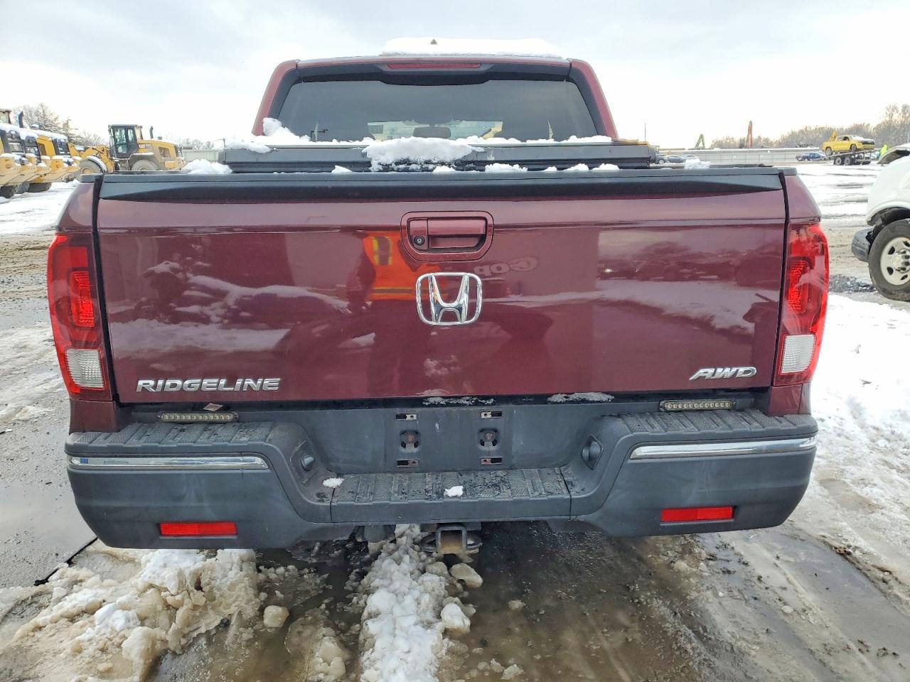 2017 Honda Ridgeline Rtl - Image 6