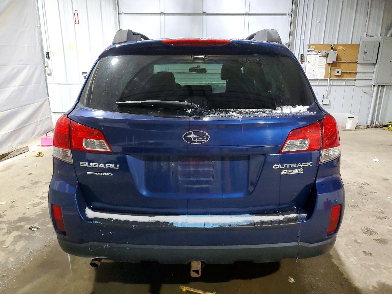 2010 Subaru Outback 2.5I Premium - Image 6
