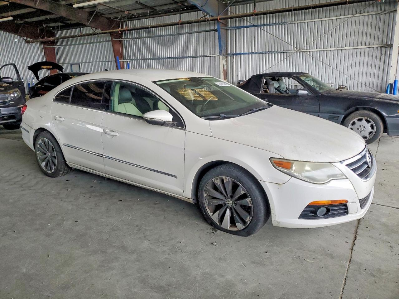 2010 Volkswagen Cc Sport - Image 4