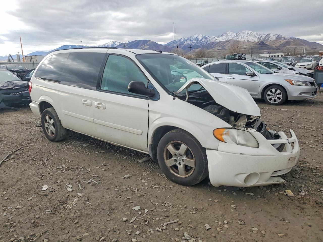 2005 Dodge Grand Caravan Sxt - Фото 4