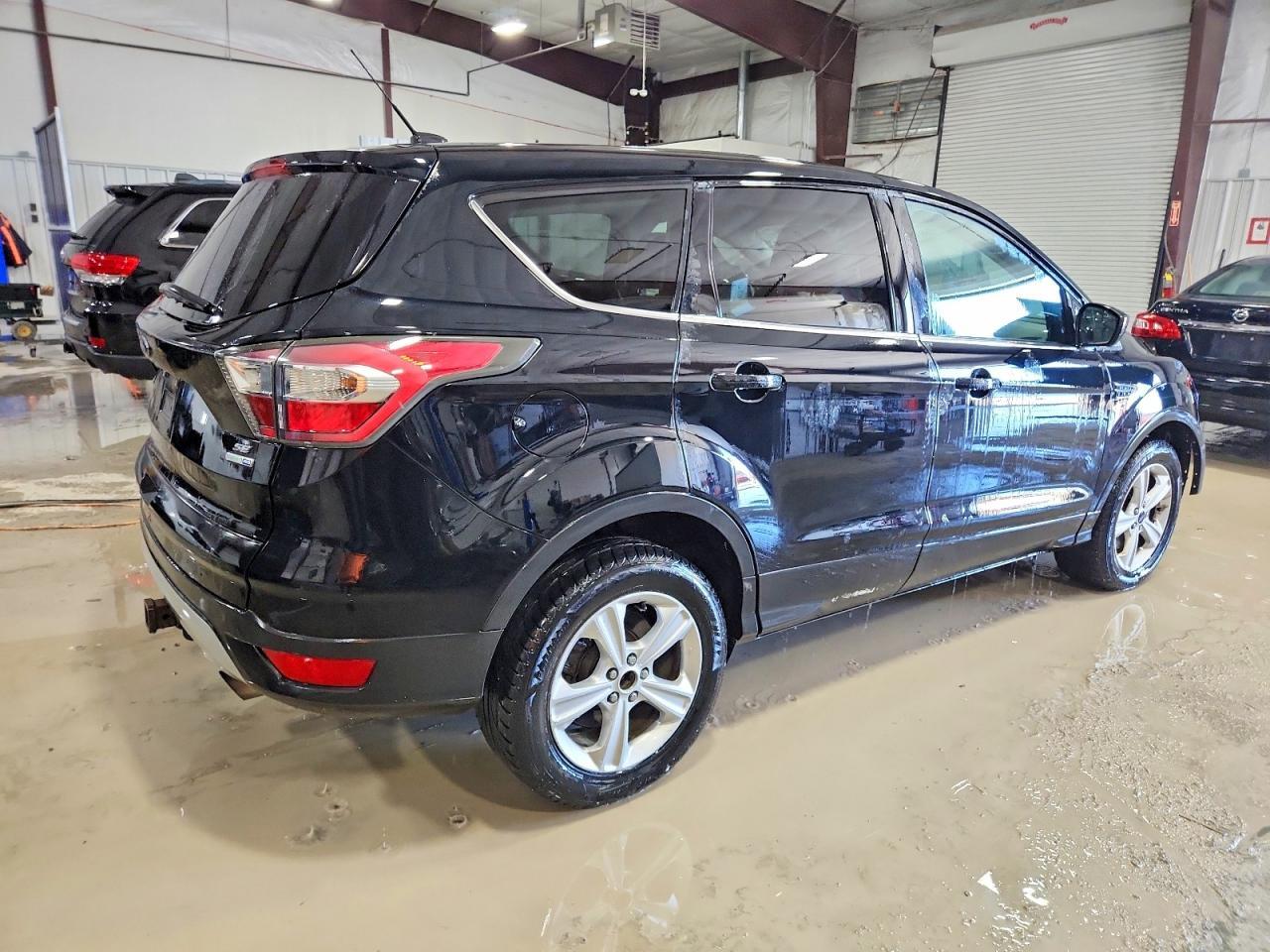 2017 Ford Escape Se - Фото 3