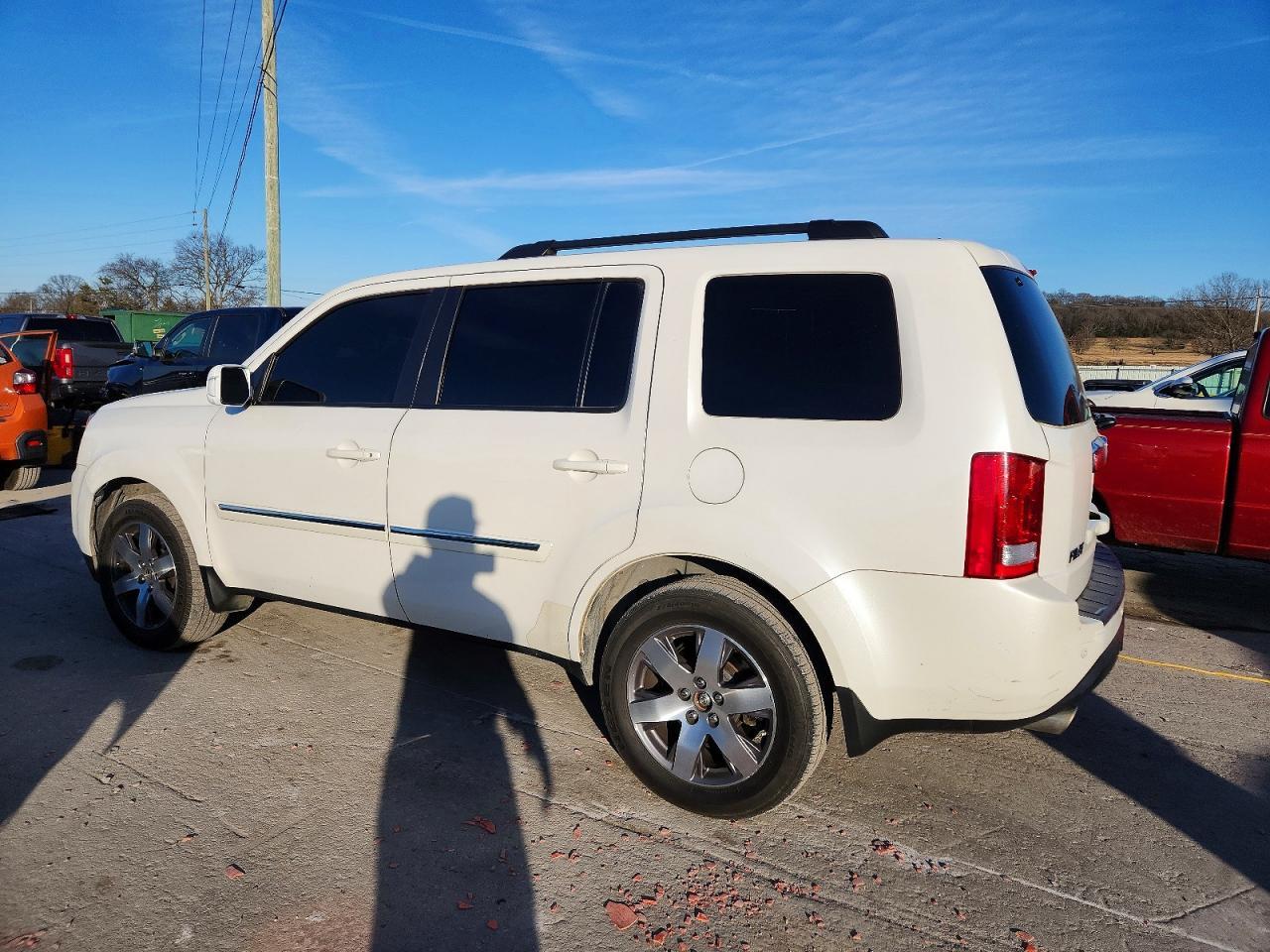 2014 Honda Pilot Touring - Image 2