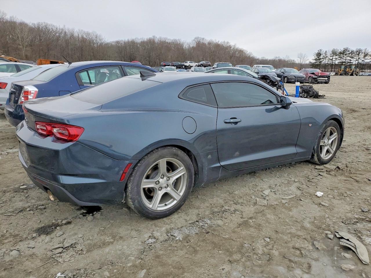 2023 Chevrolet Camaro Ls - Фото 3