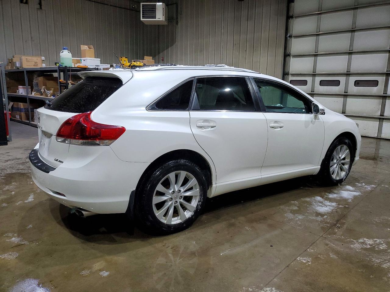 2013 Toyota Venza Le - Фото 3