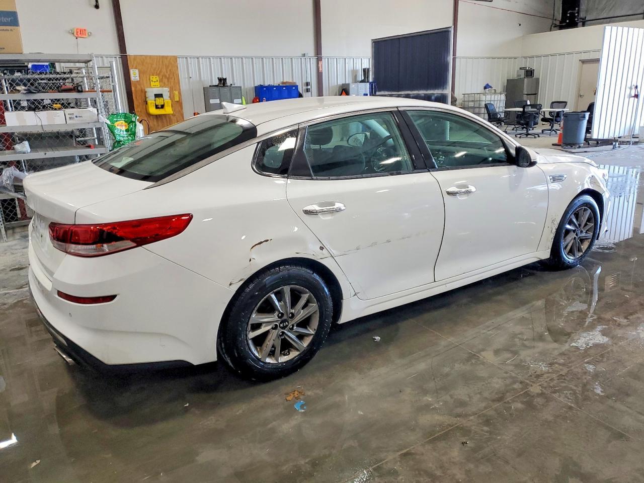 2019 Kia Optima Lx - Image 3