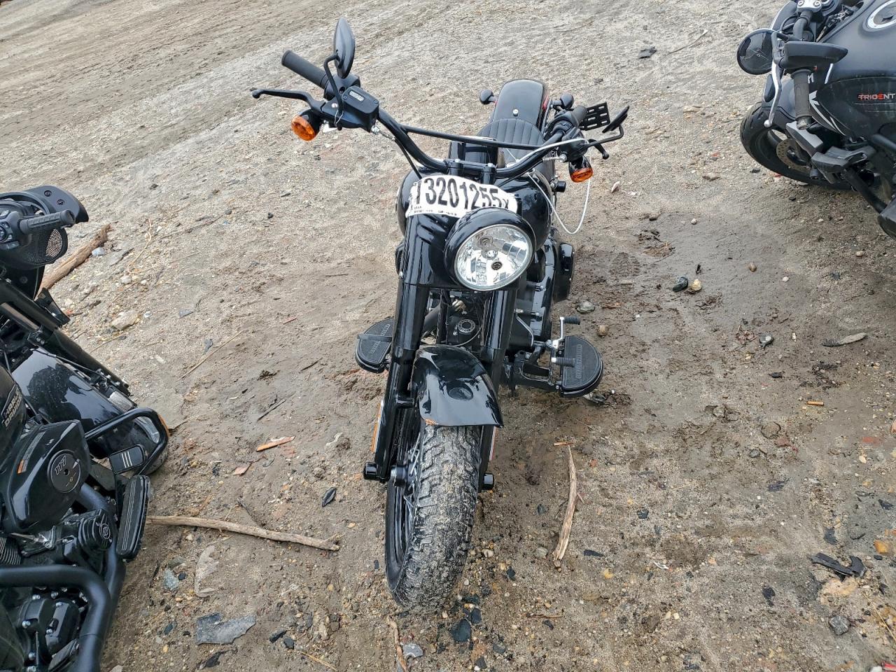 2017 Harley Davidson Flss Softail Slim S - Image 5