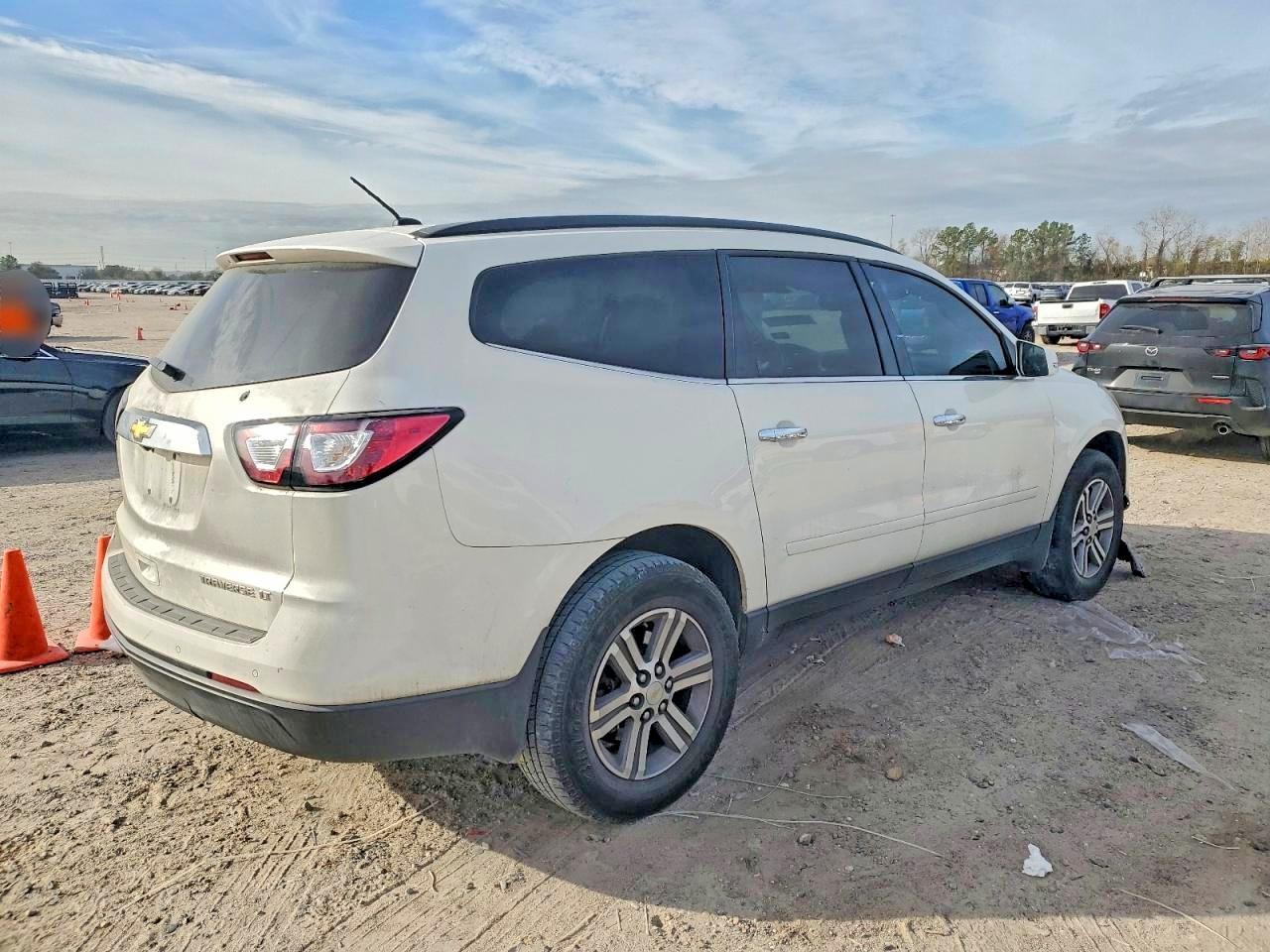 2015 Chevrolet Traverse Lt - Фото 3