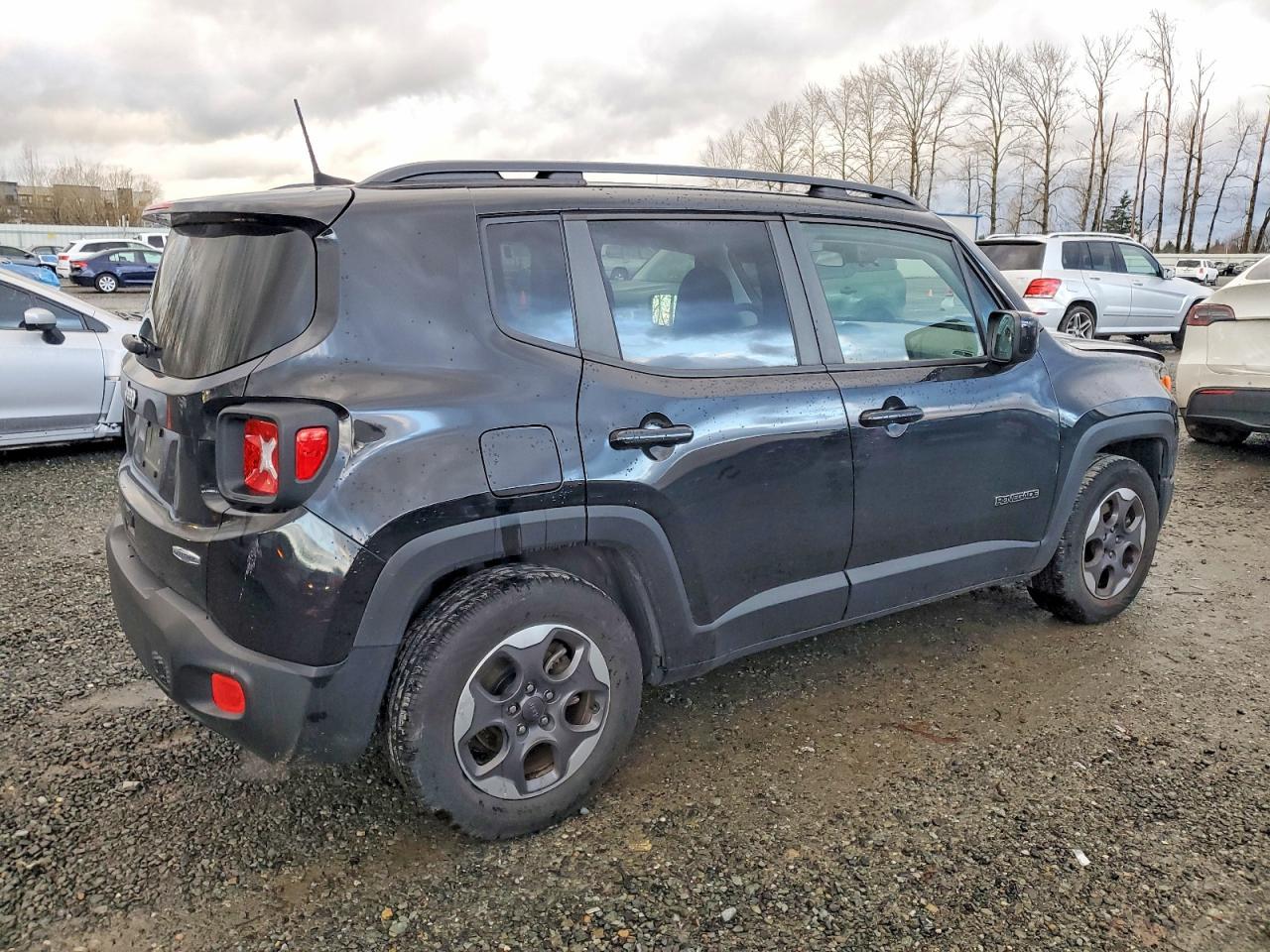 2018 Jeep Renegade Latitude - Фото 3