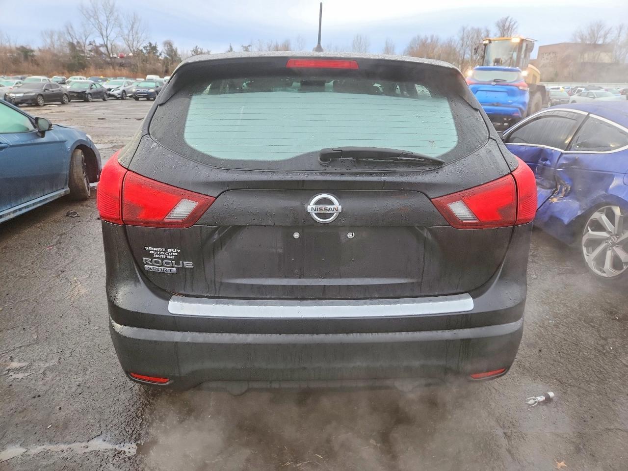 2017 Nissan Rogue Sport S - Image 6