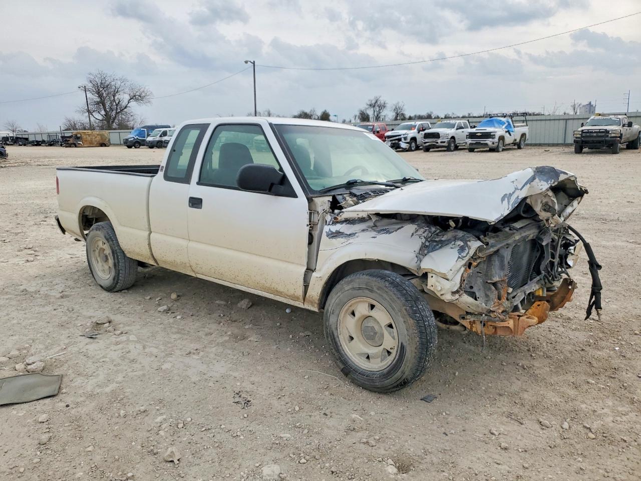 2000 GMC Sonoma - Image 4