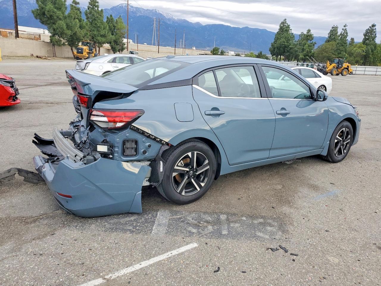 2025 Nissan Sentra Sv - Фото 3
