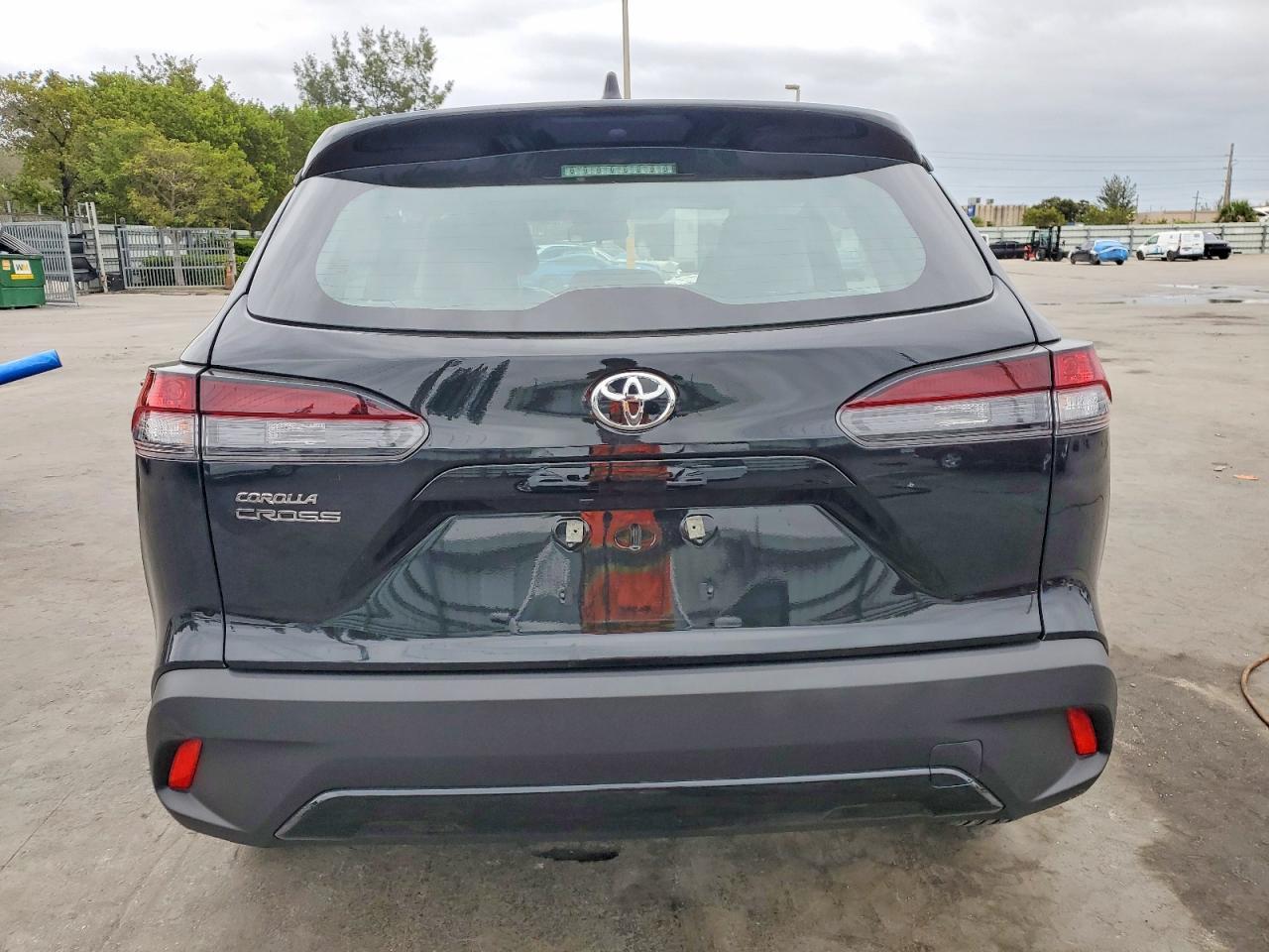 2026 Toyota Corolla Cross L - Фото 6